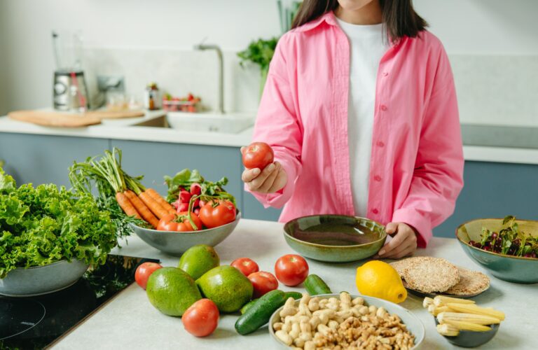 Will a vegetarian diet lower cholesterol?